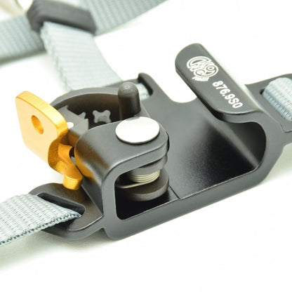 ימין -  FUTURA FOOT WORK